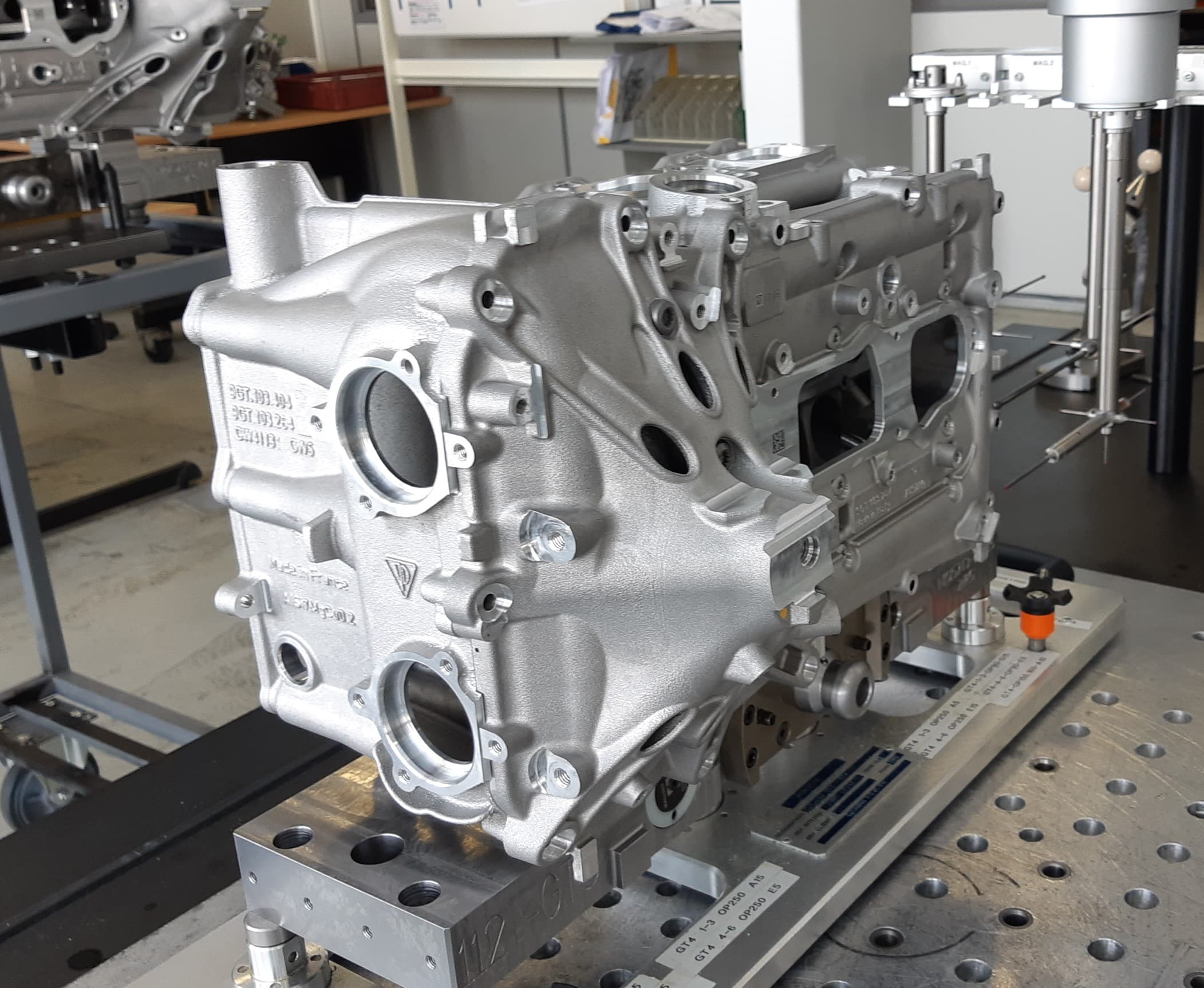 Culasse Porsche1 GT3 - Sablé-sur-Sarthe