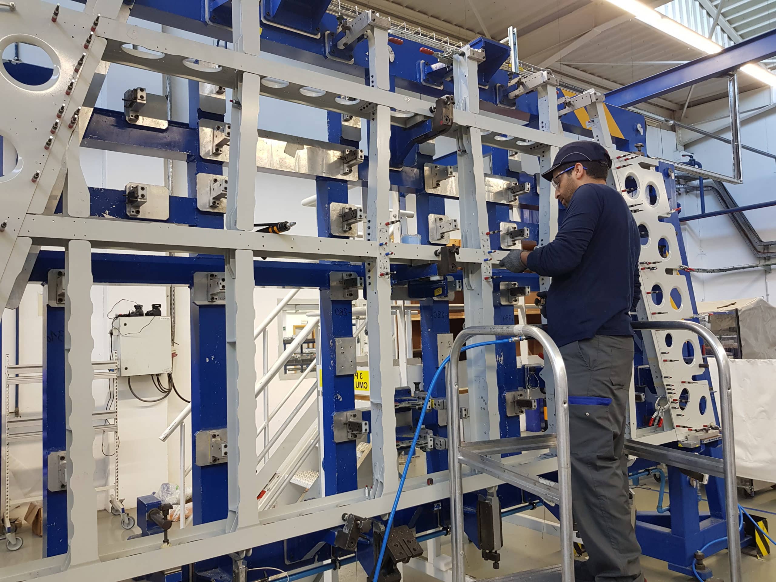 MECACHROME - assemblage plancher T11 A350_Valeur-Ajoutée